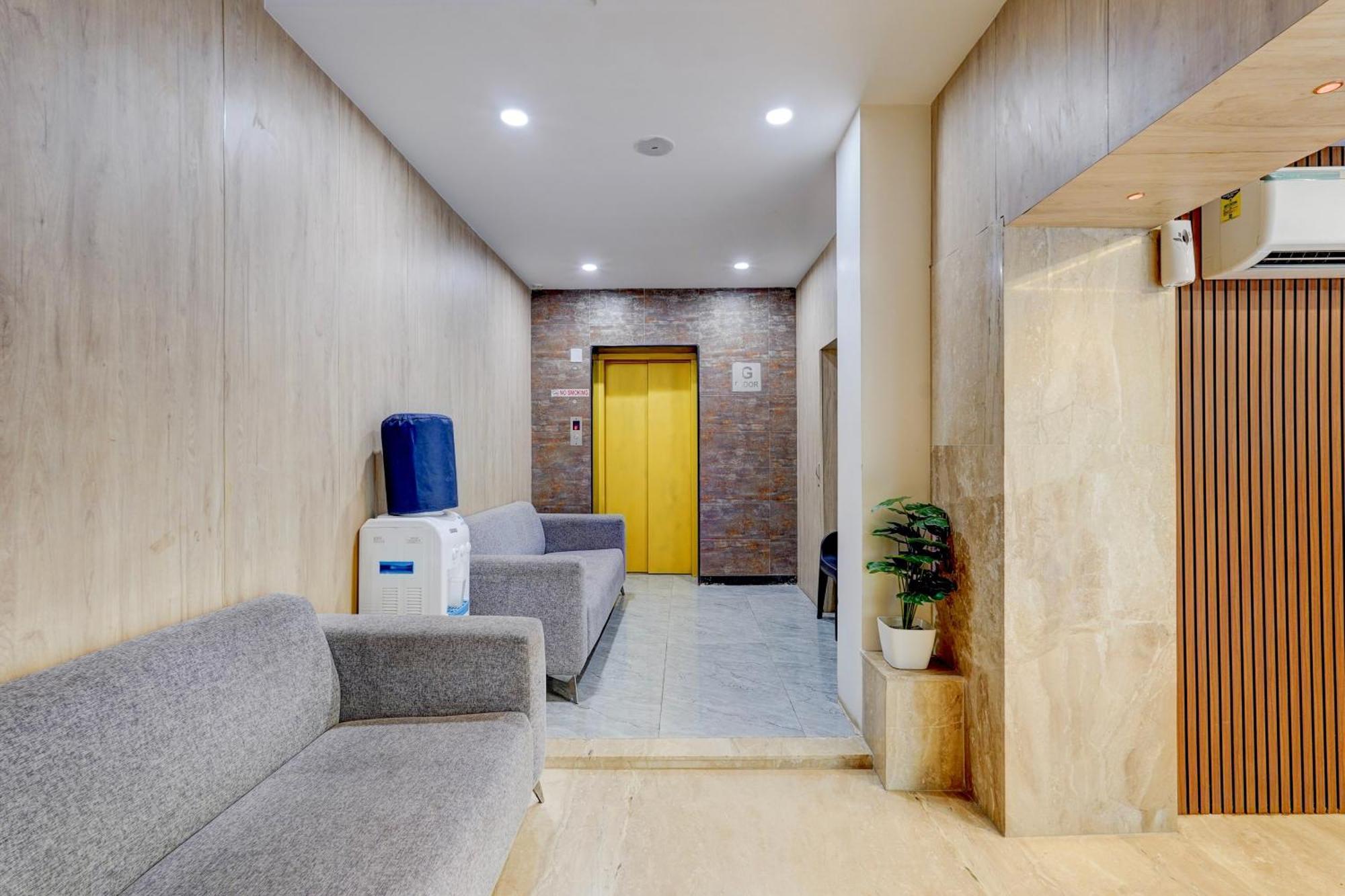 Townhouse Oriental Inn チェンナイ エクステリア 写真
